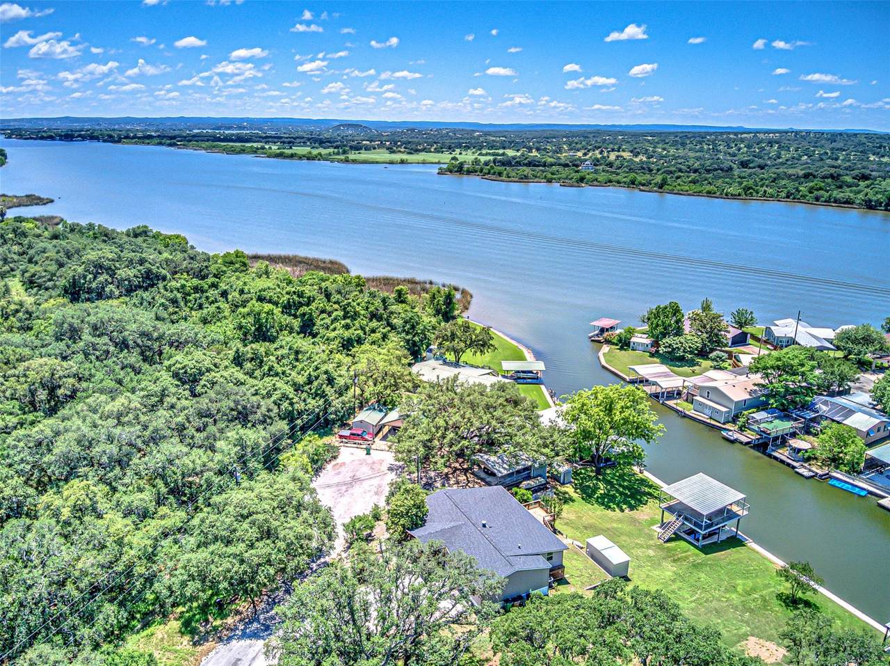 702 Liveoak Rd - Photo 1