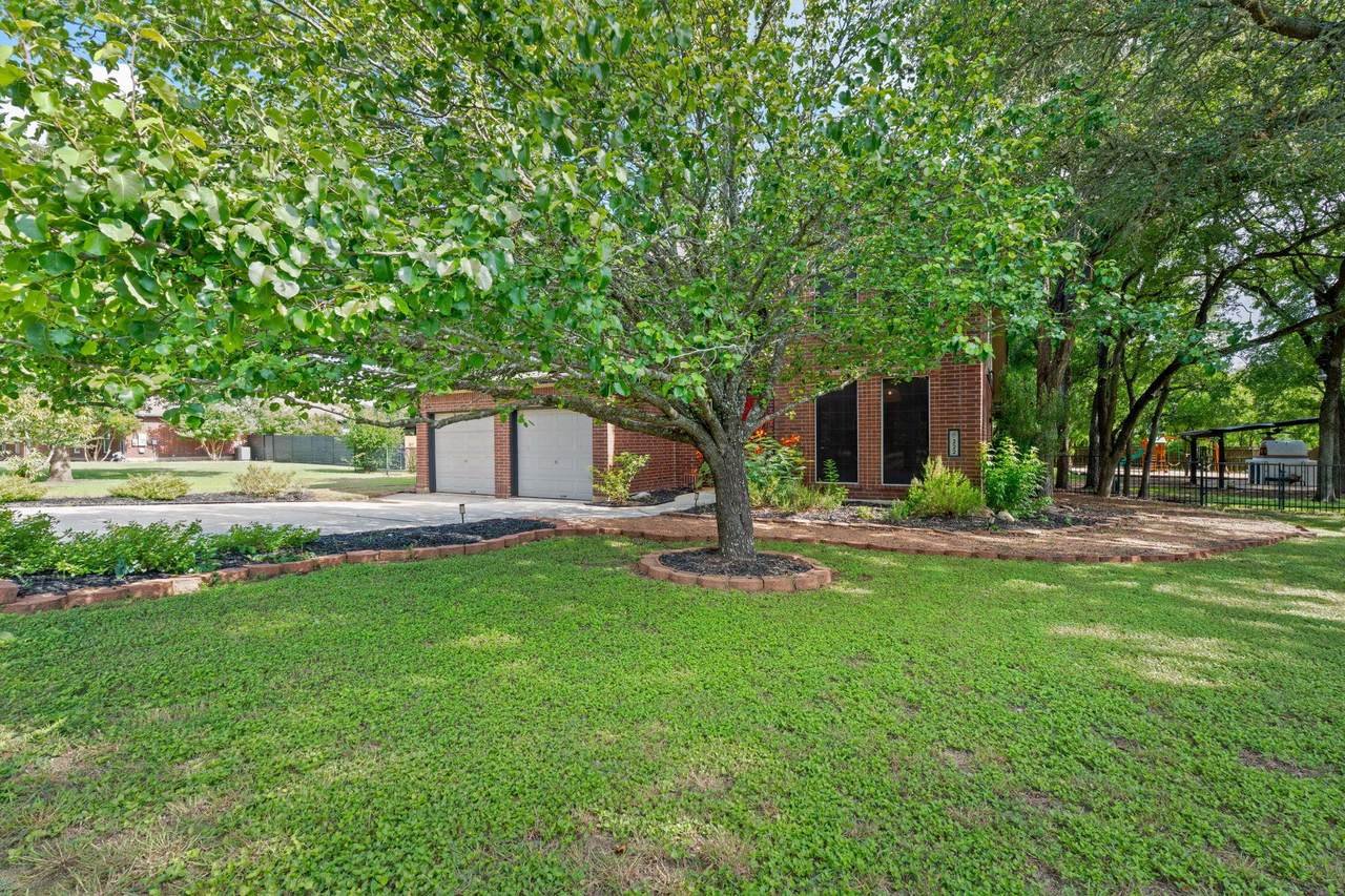 https://bt-photos.global.ssl.fastly.net/austin/1280_boomver_1_8775199-2.jpg