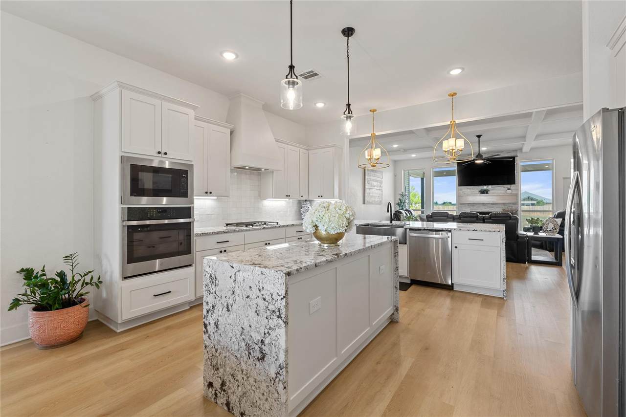 942 Inka Rd - Photo 1