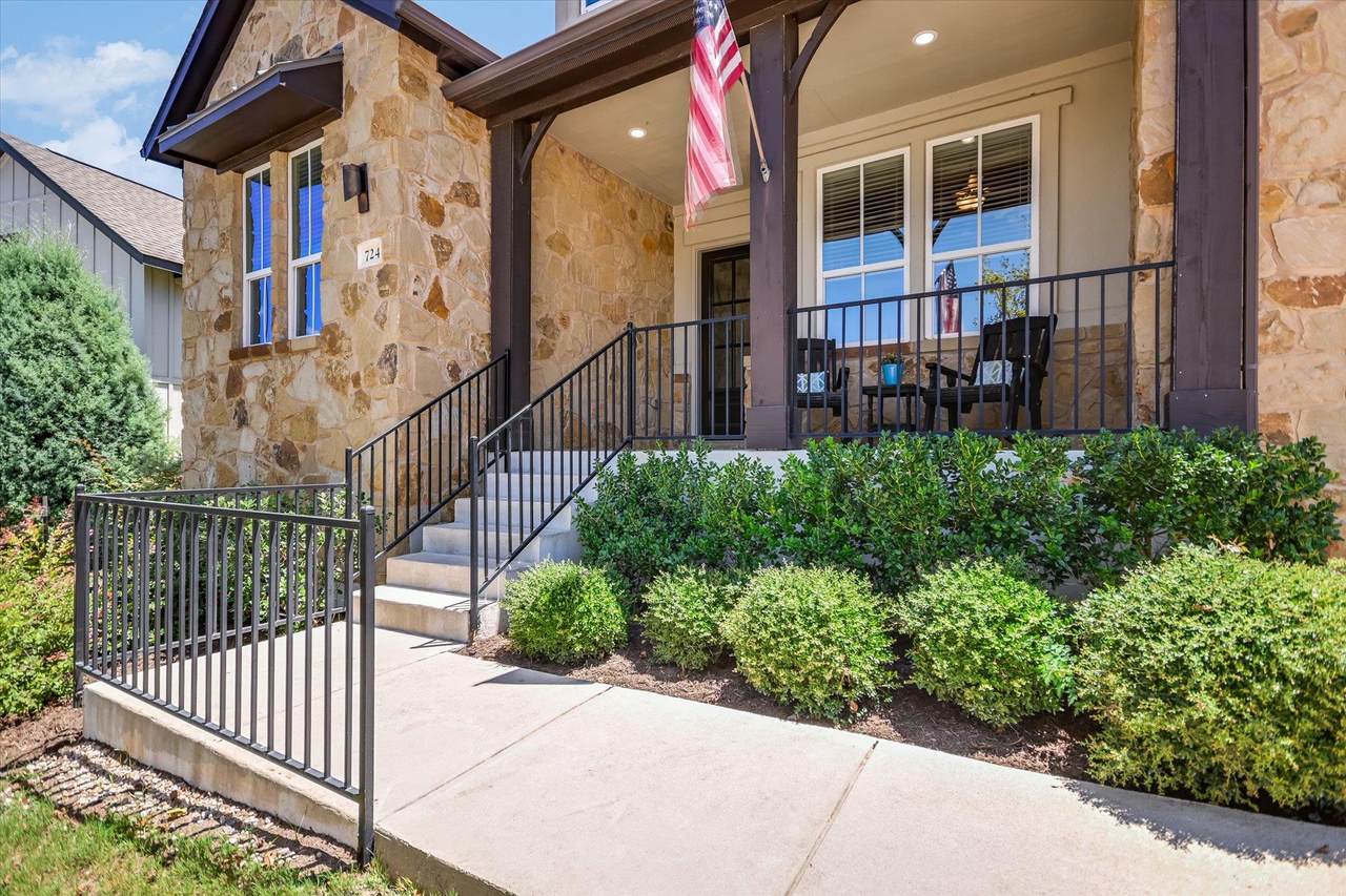 724 Dayridge Dr - Photo 1