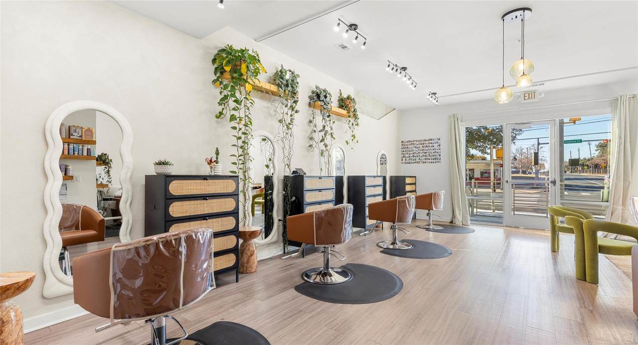 4361 Congress Ave - Photo 1