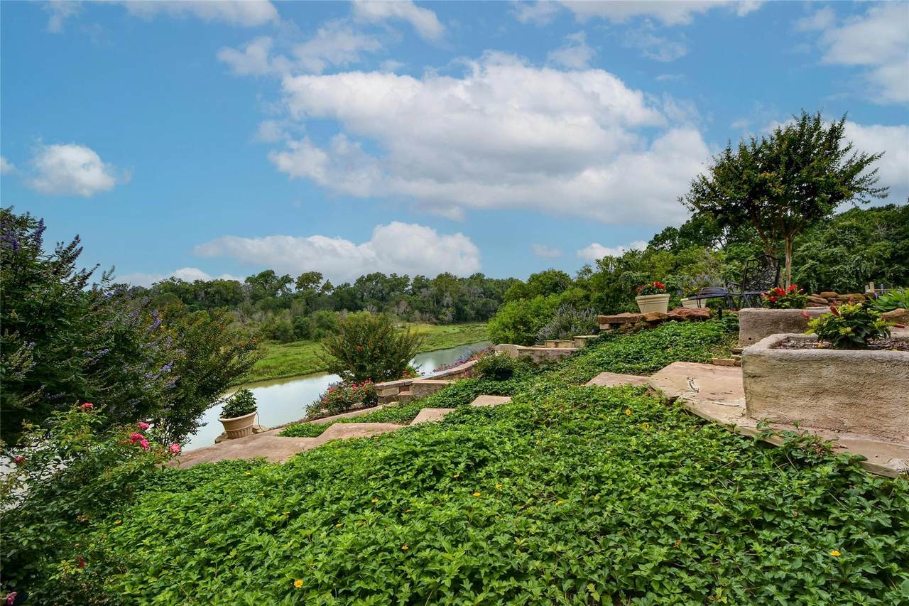 163 El Camino River Rd - Photo 1