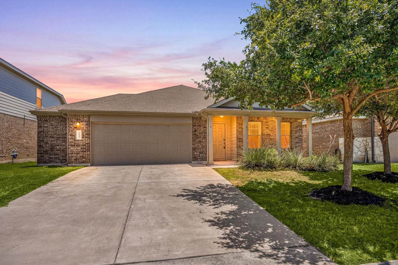 21609 Gallus Dr - Photo 1