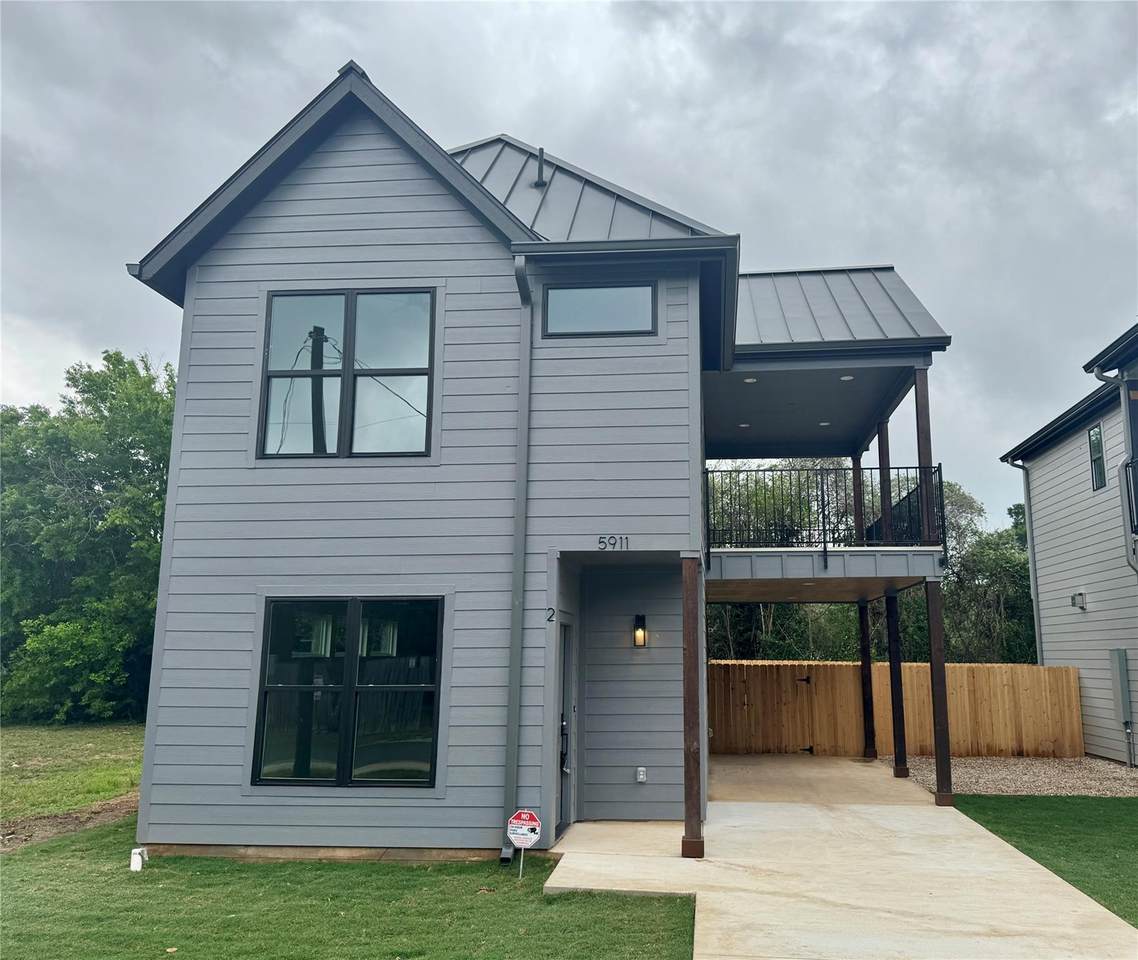 5911 Coventry Ln - Photo 1