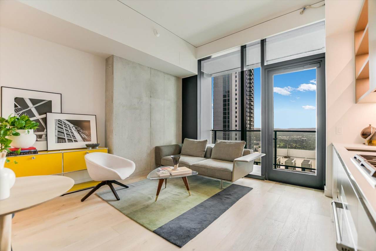 610 Davis St - Photo 1