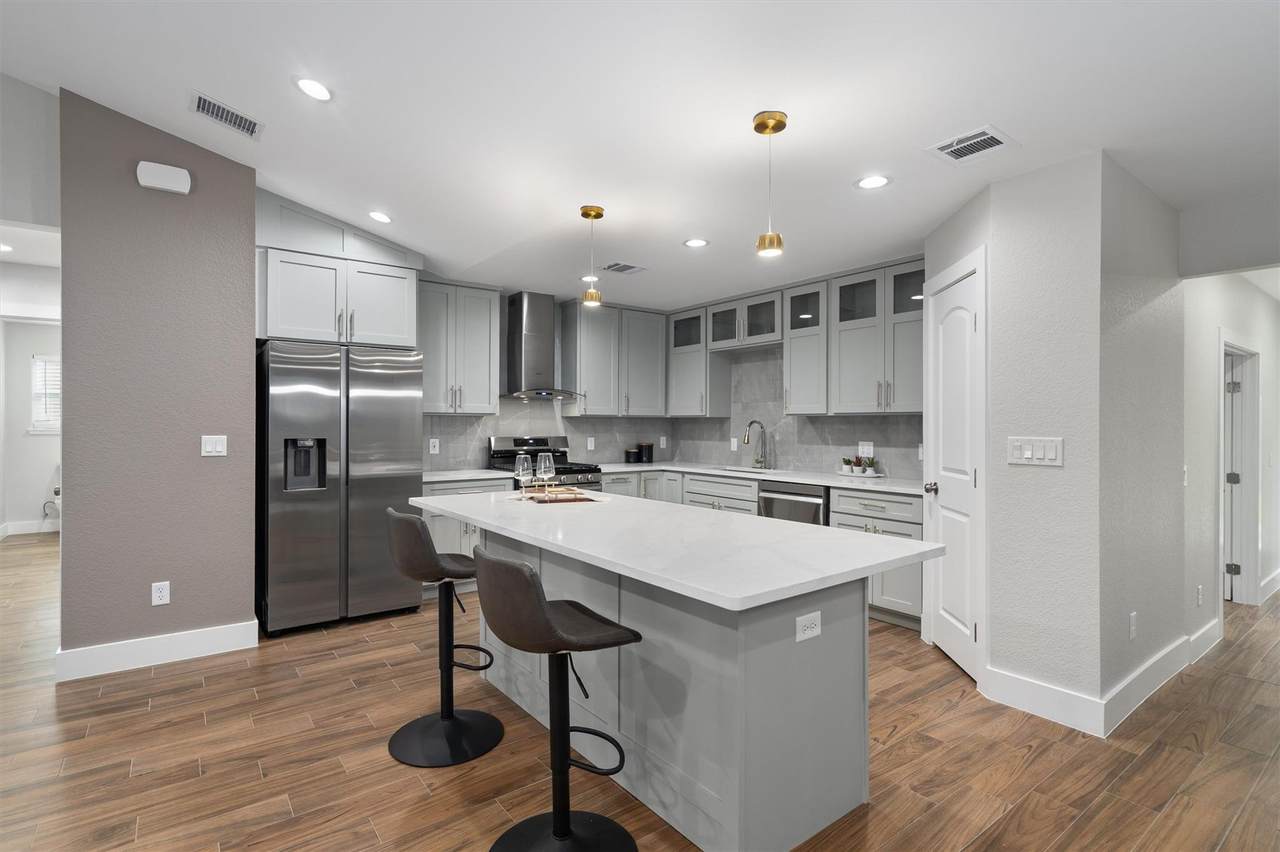 803 Glen Rd - Photo 1