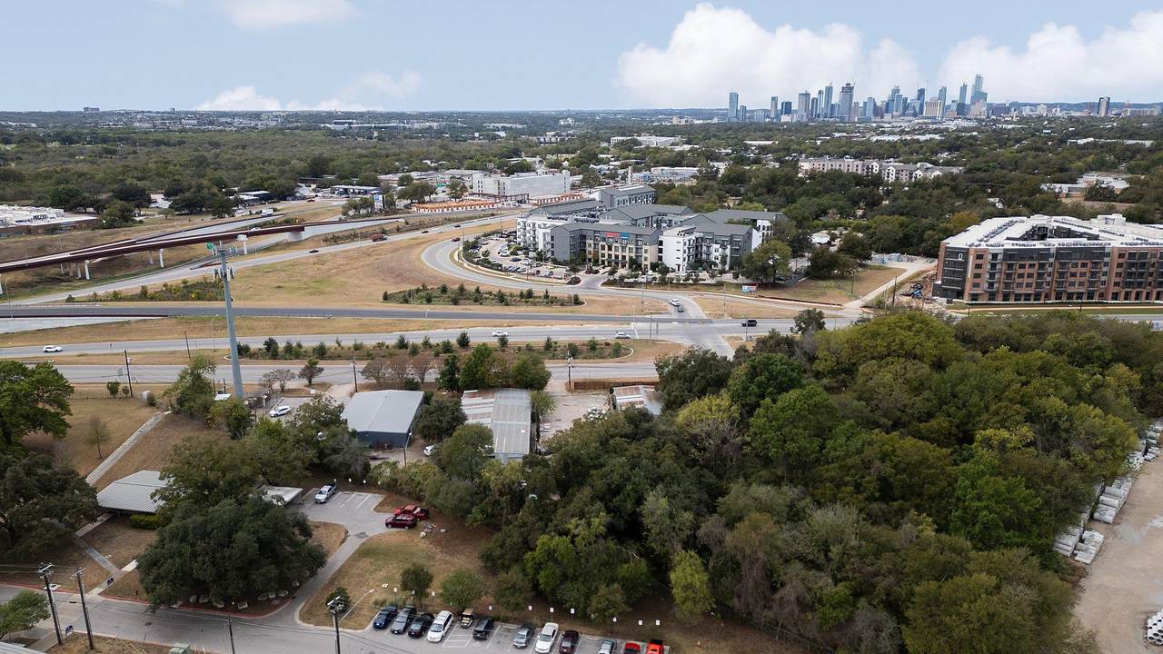 729 Airport Blvd - Photo 1