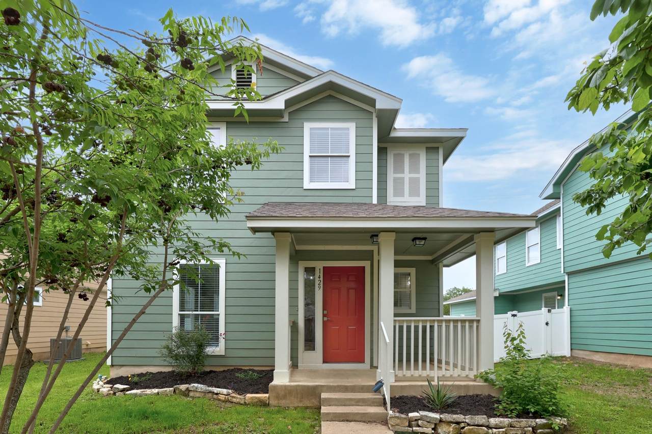 1429 Davis Mountain Loop - Photo 1