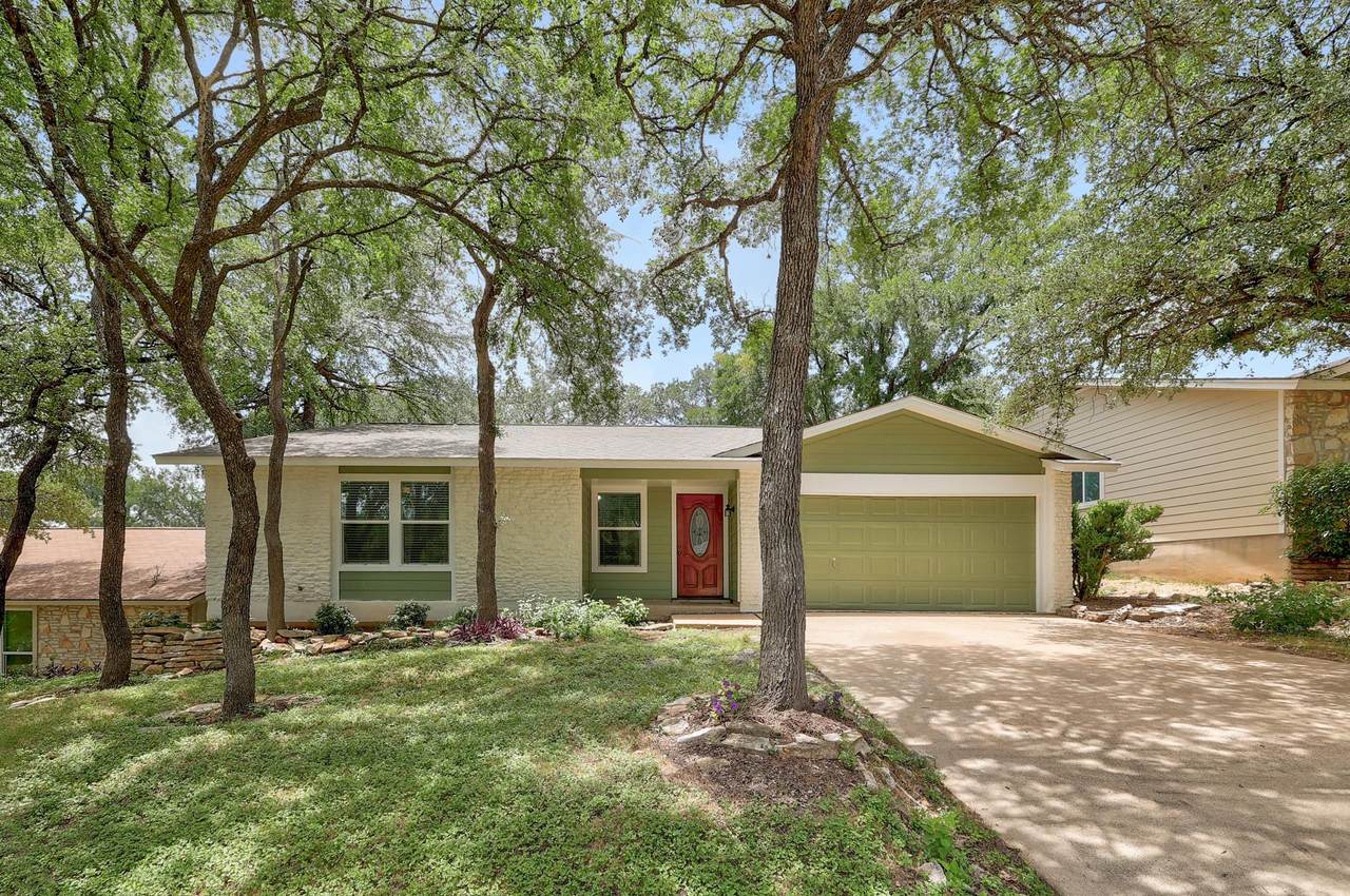 3411 Ambleside Dr - Photo 1