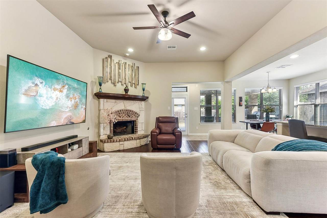 2415 Berkshire Way - Photo 1