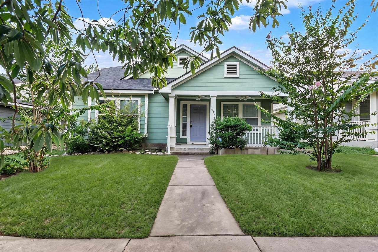 627 Scheel Rd - Photo 1