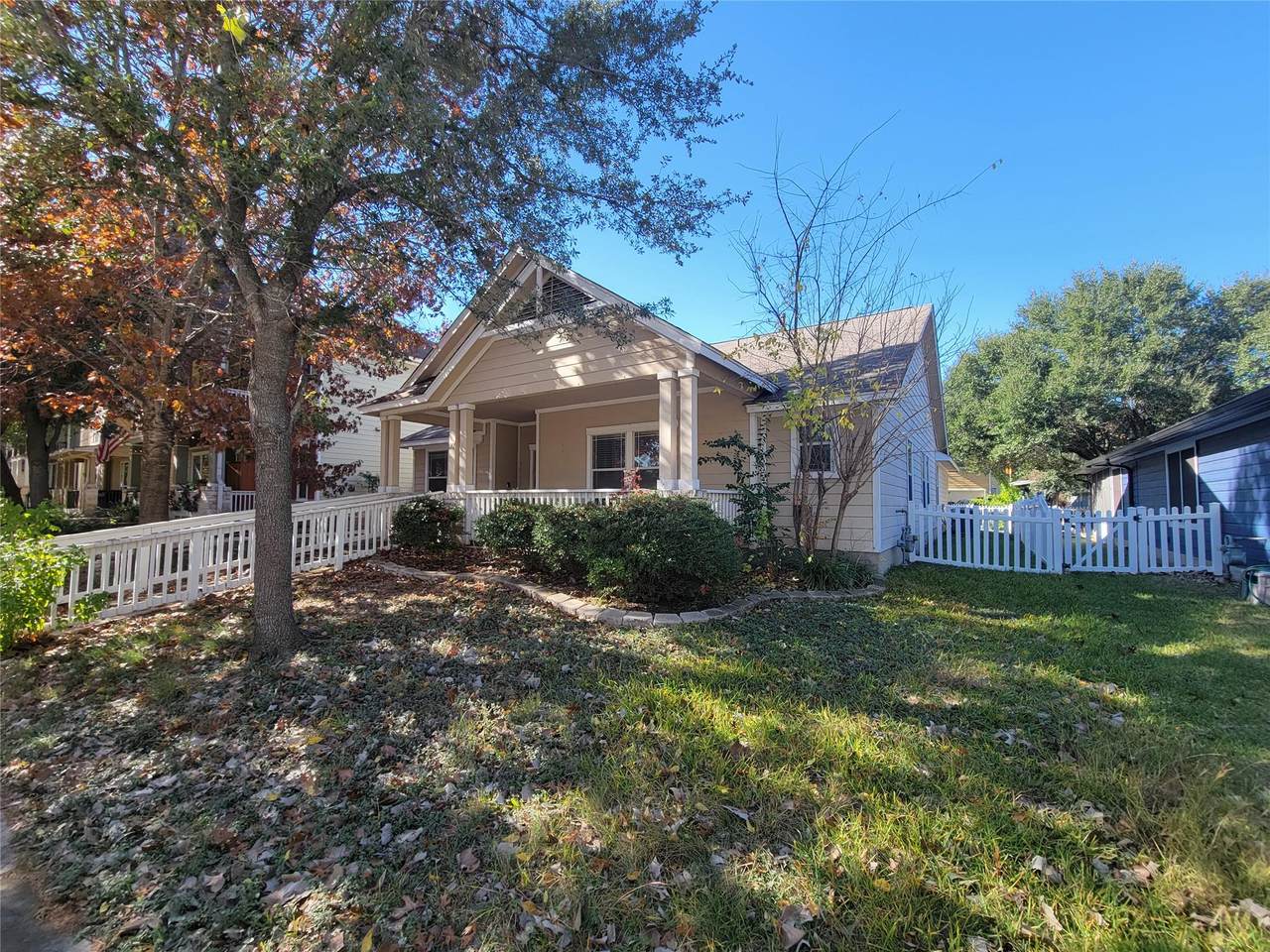 201 Caraway Dr - Photo 1