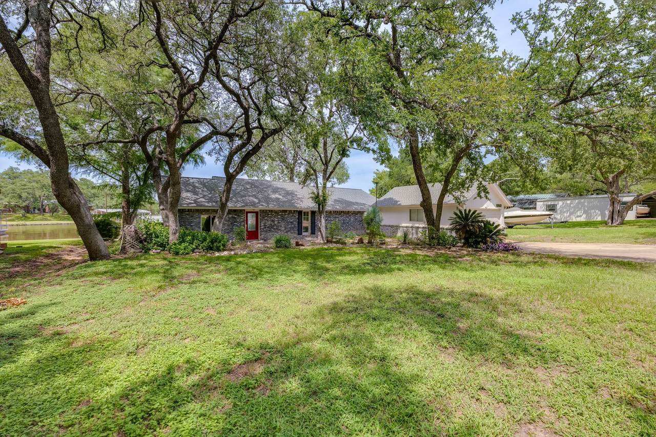 214 Island Lodges Dr - Photo 1