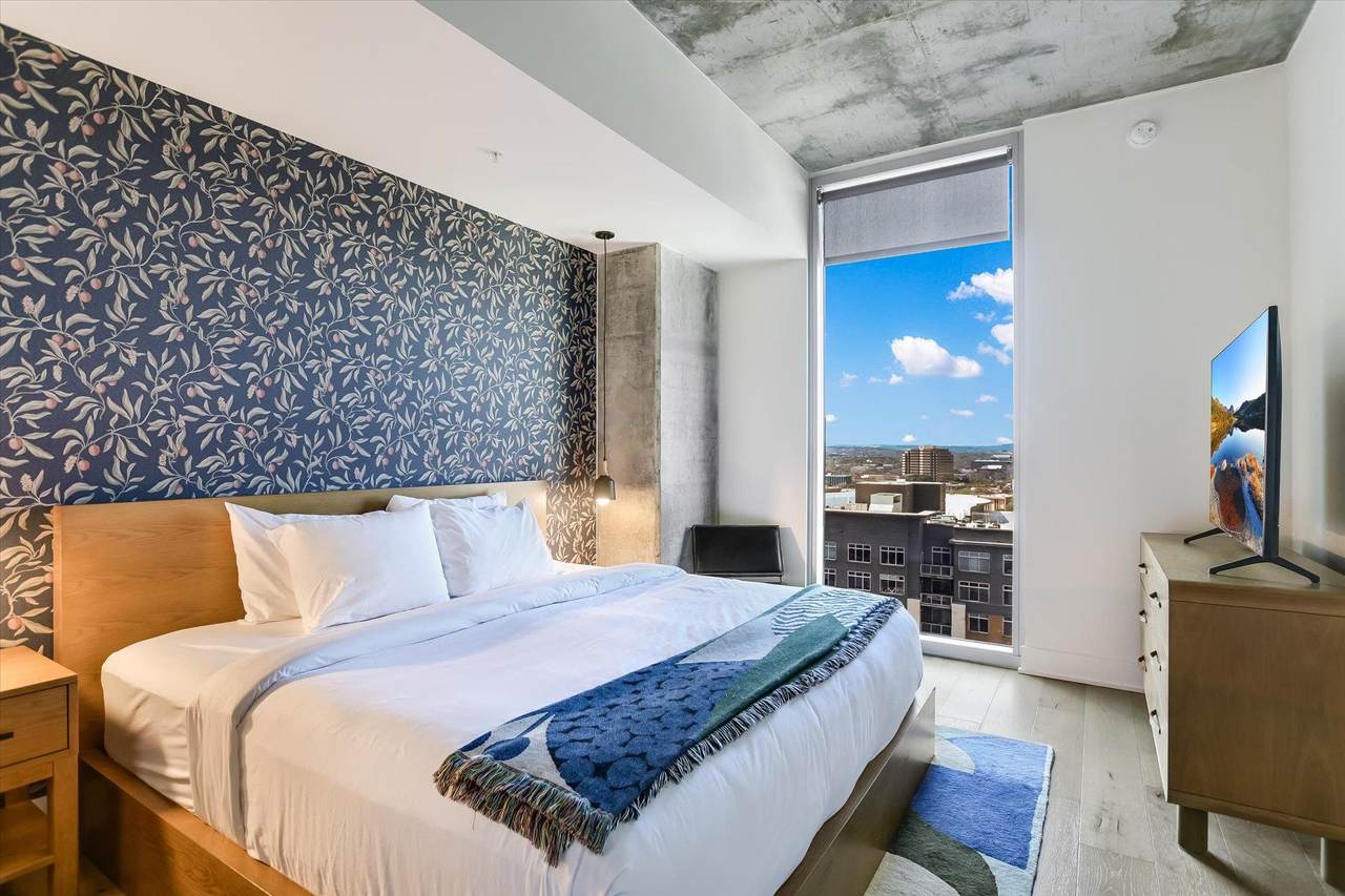 https://bt-photos.global.ssl.fastly.net/austin/1280_boomver_1_9028559-2.jpg