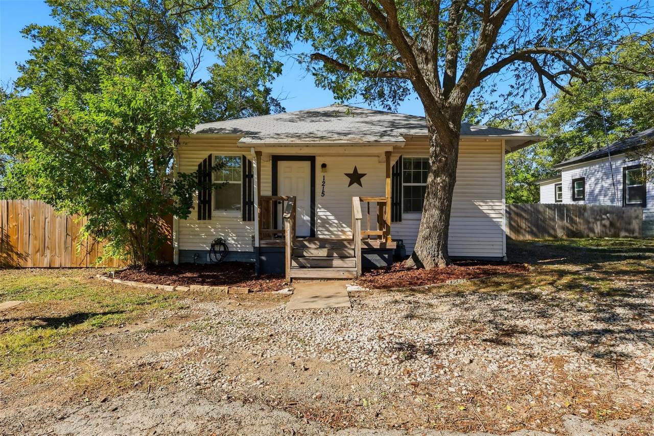 1215 Porter St - Photo 1