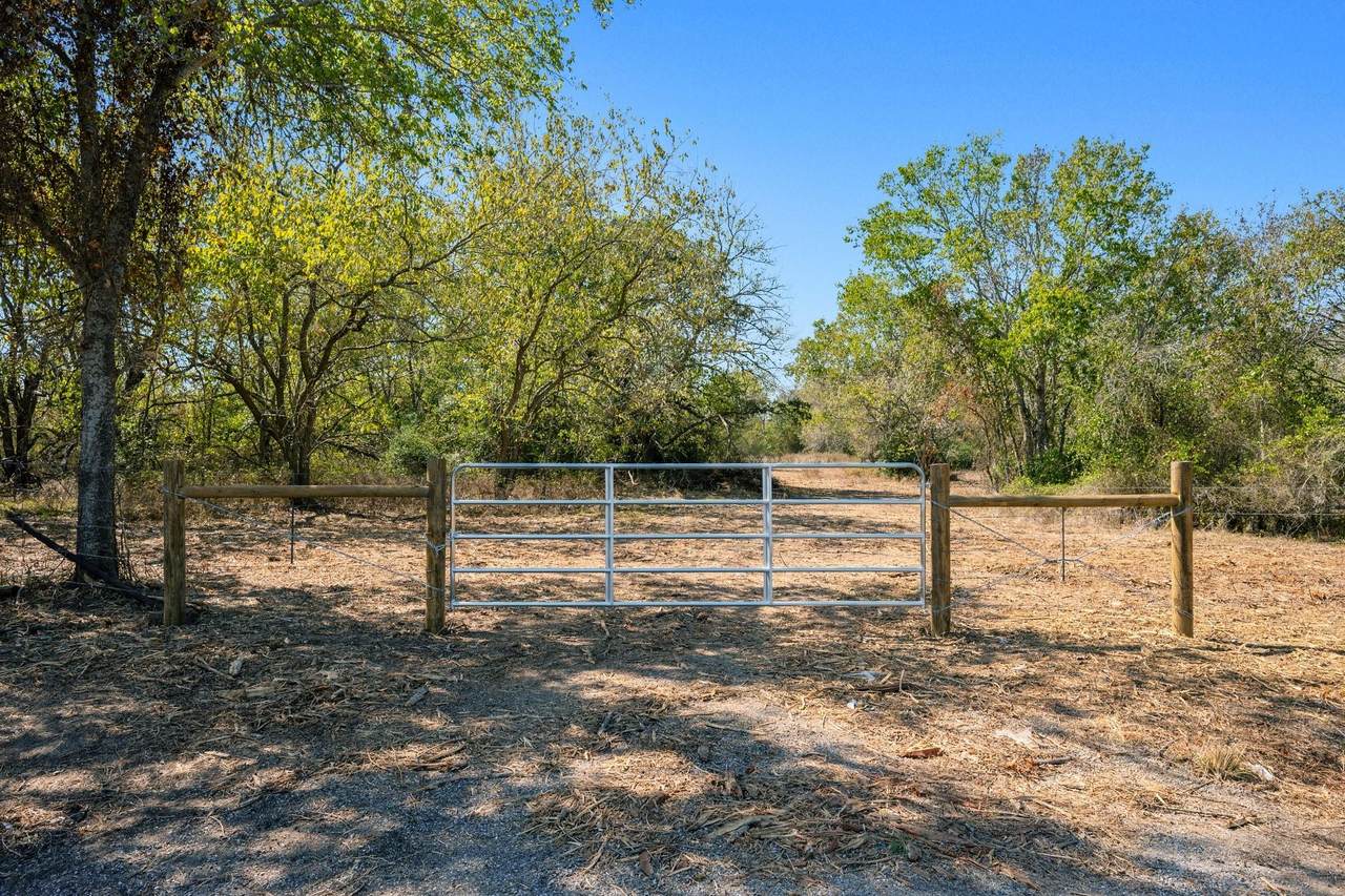 000 Tx-36 Highway - Photo 1