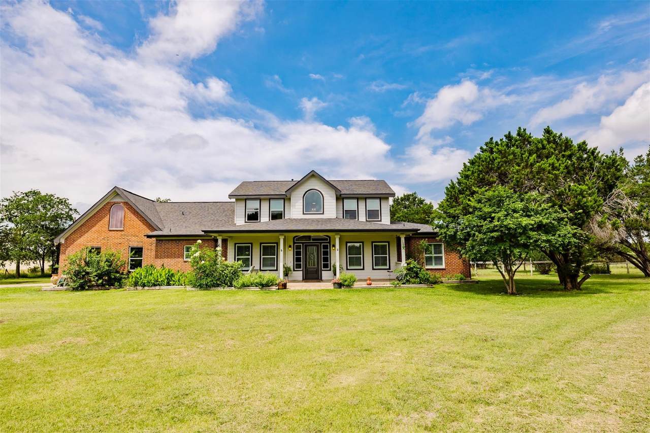 121 Lakewood Trl - Photo 1