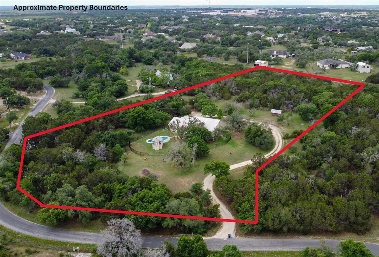 301 Greenleaf Dr - Photo 1