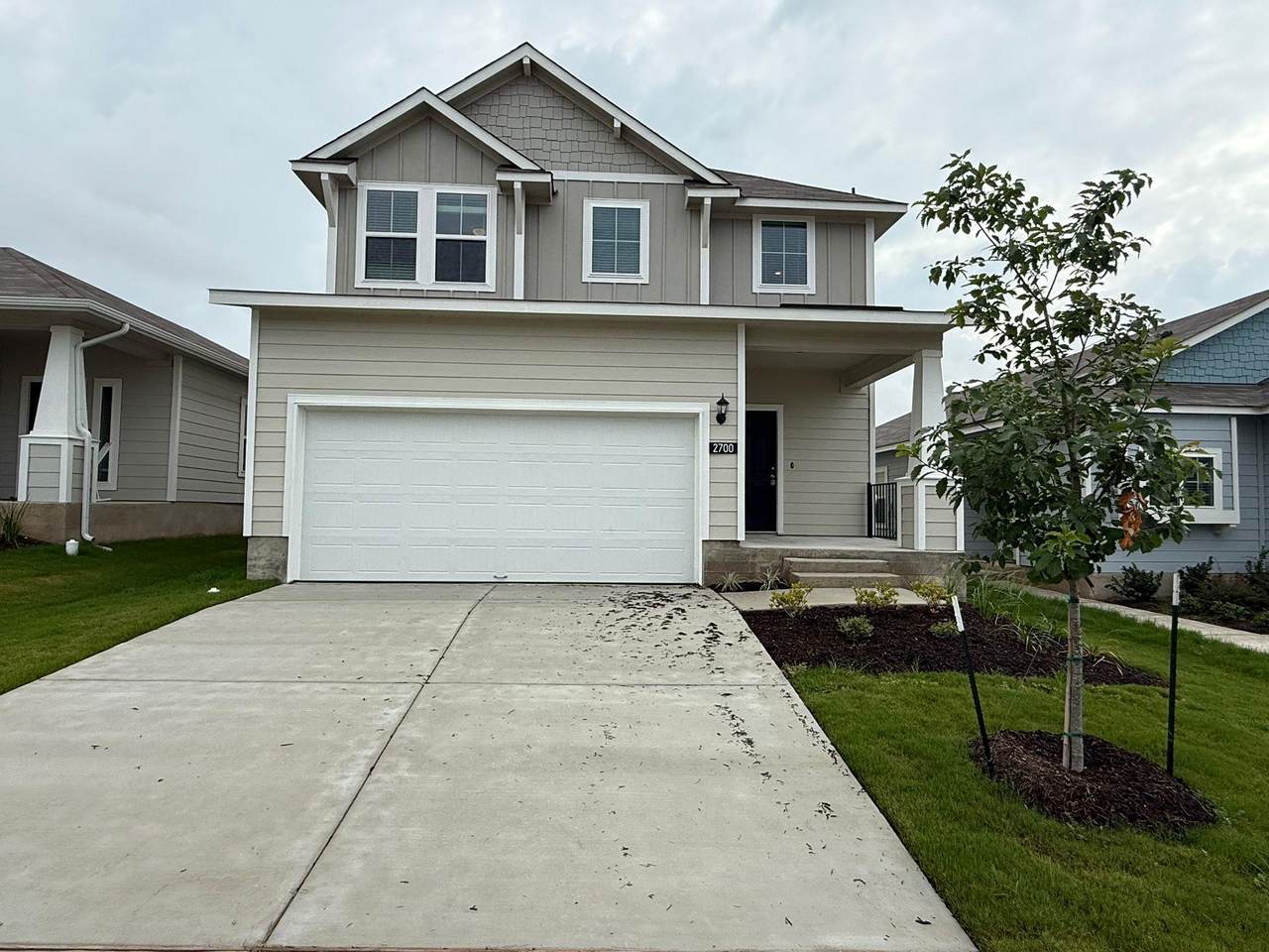 2700 Paragon Fox Dr - Photo 1
