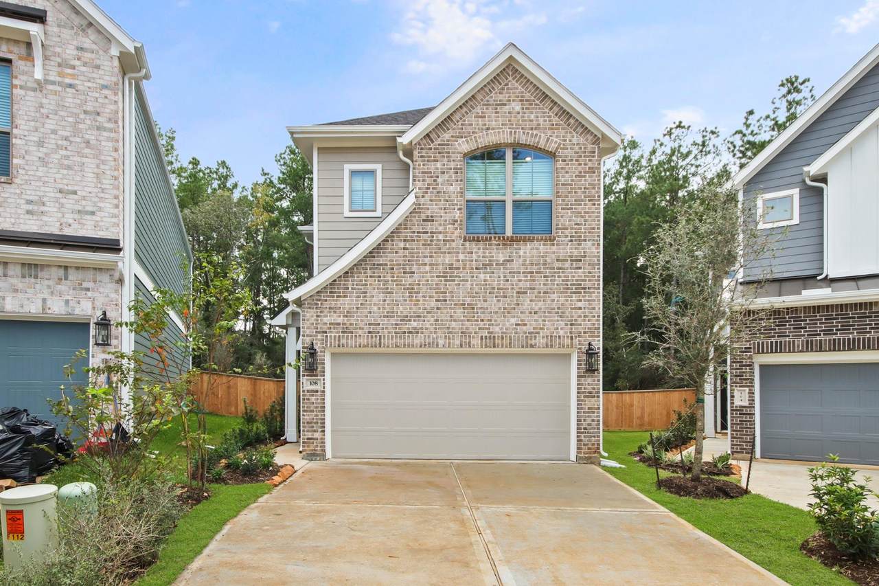 221 Flora Springs Cv - Photo 1