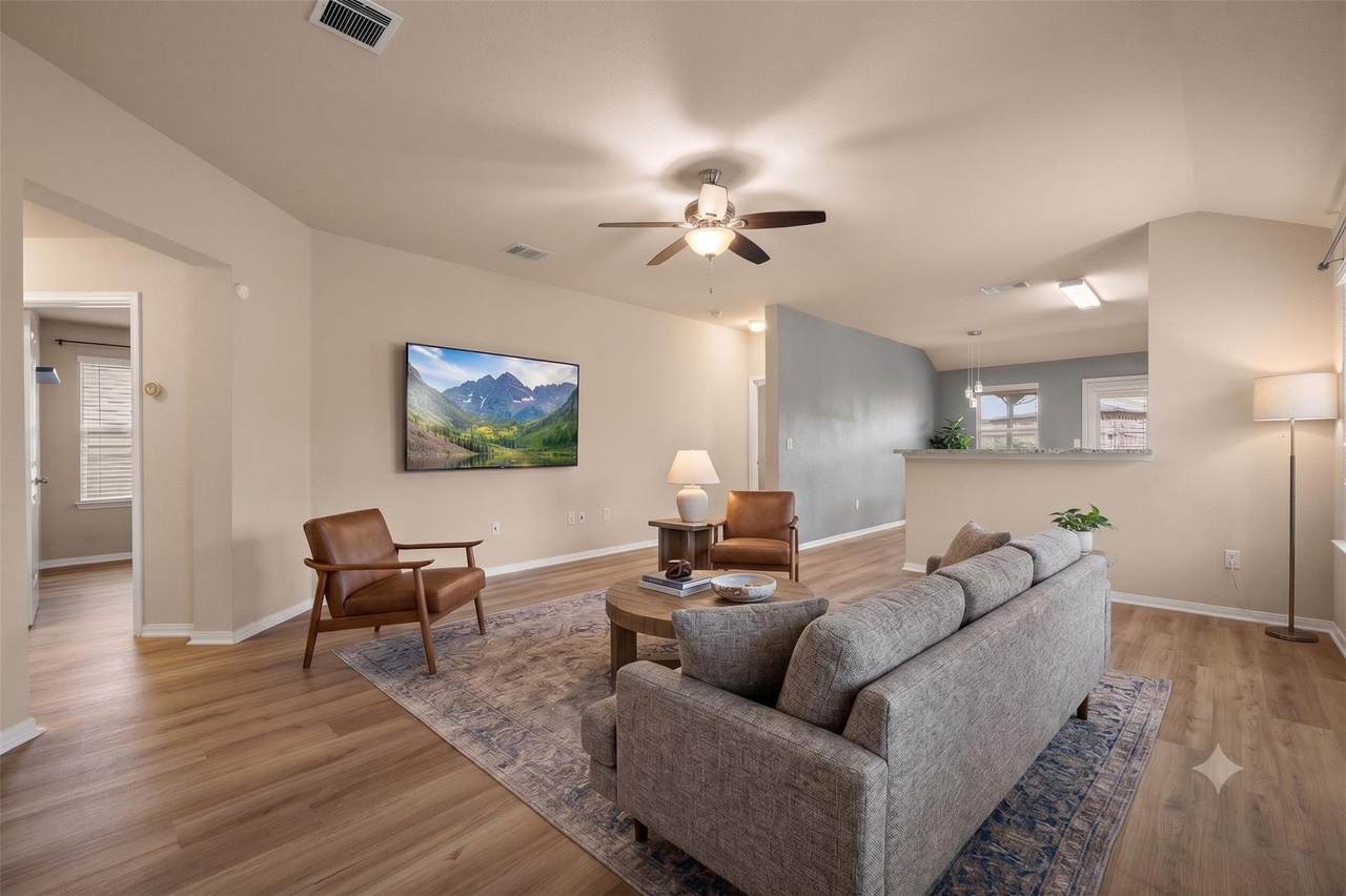 12105 Jamie Dr - Photo 1