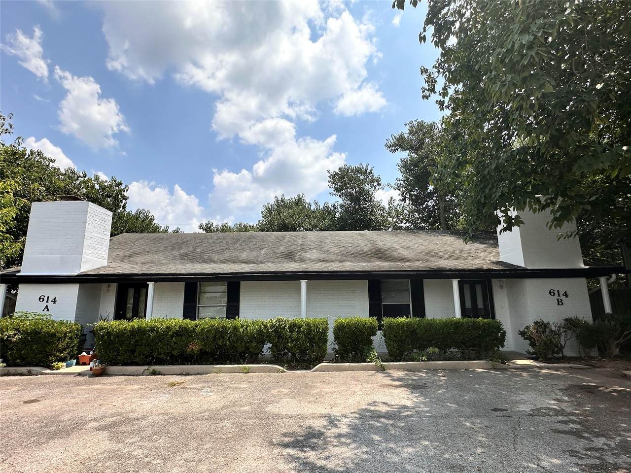 614 Mill St - Photo 1