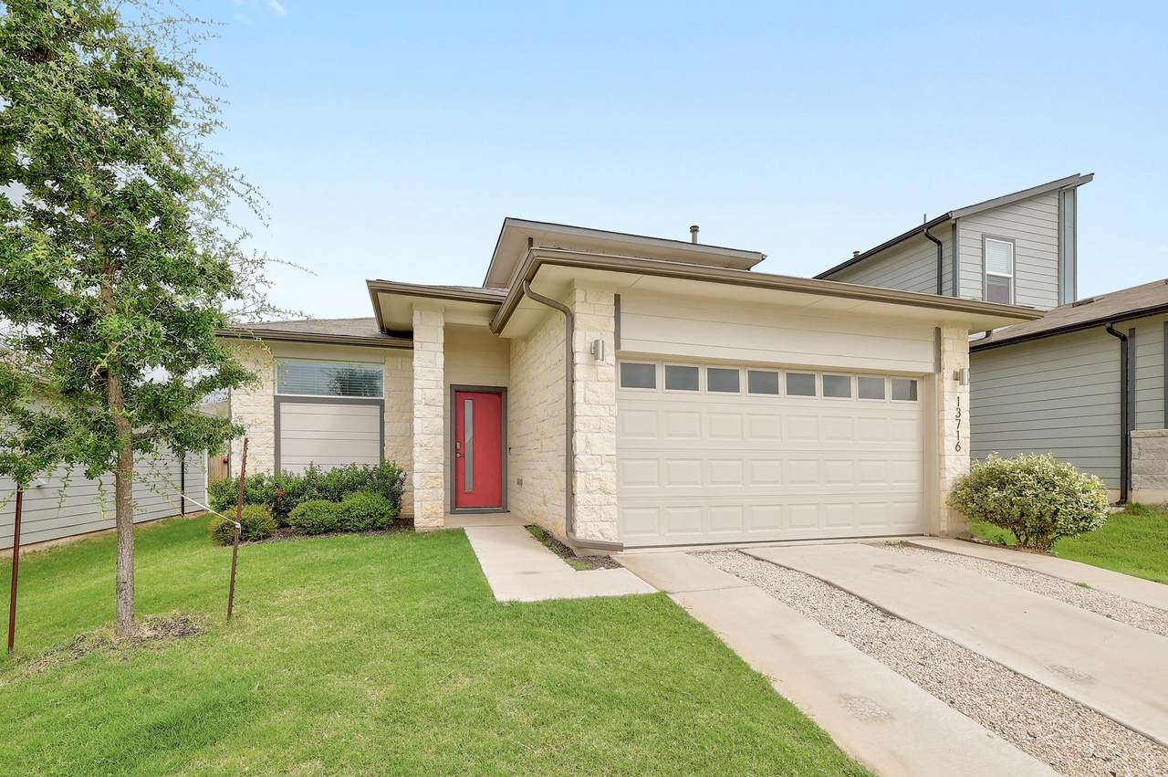 13716 Zuhause Dr - Photo 1