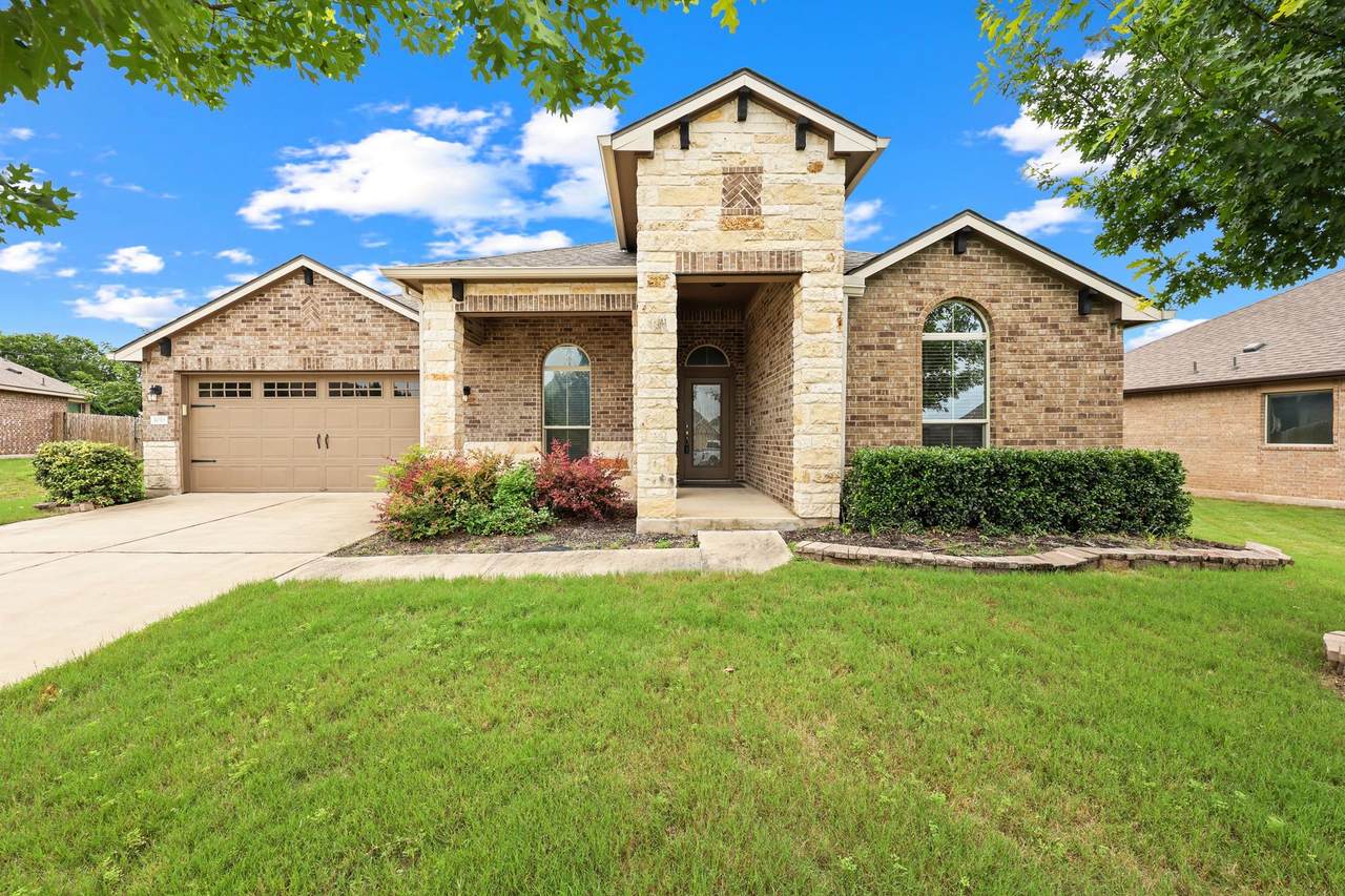 1018 Granbury Cv - Photo 1