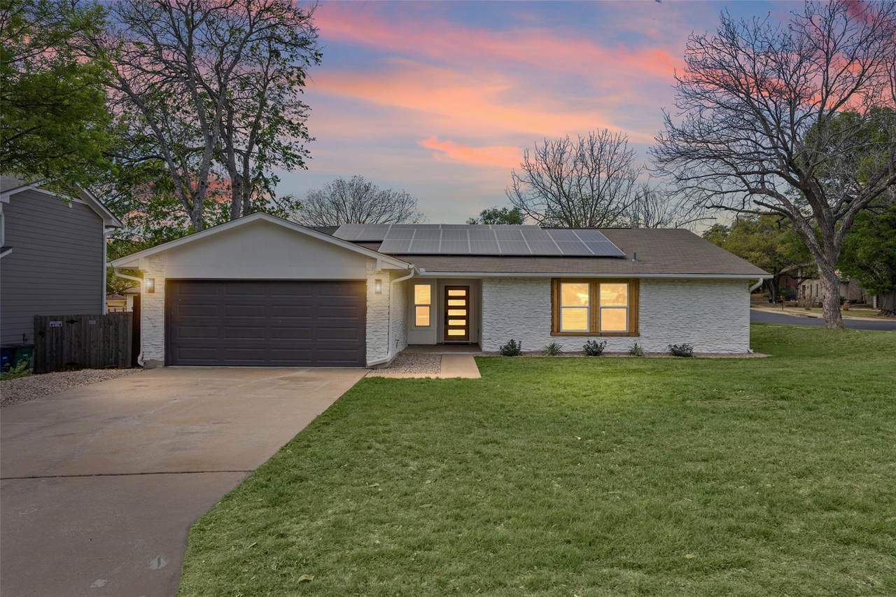 7900 Keneshaw Dr - Photo 1