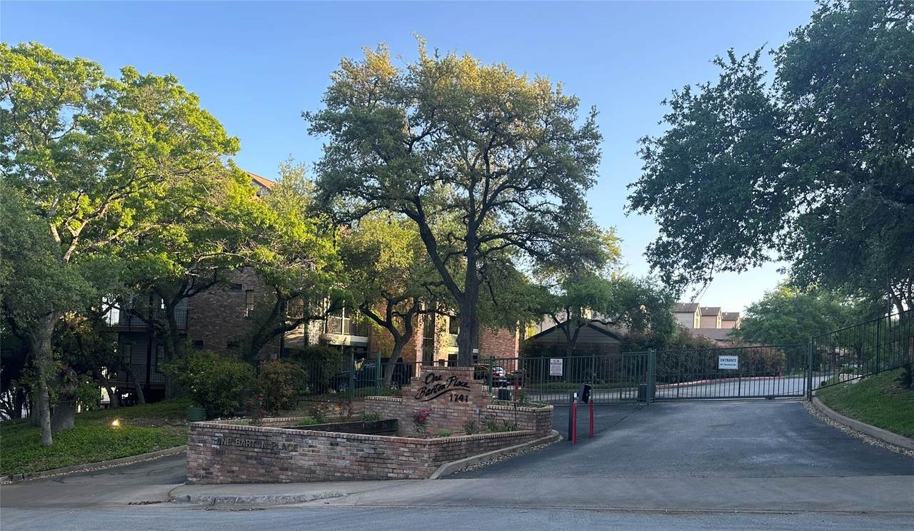 1741 Spyglass Dr - Photo 1