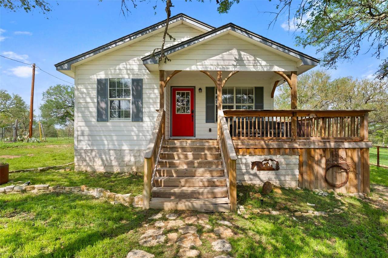 274 Old Austin Trl - Photo 1