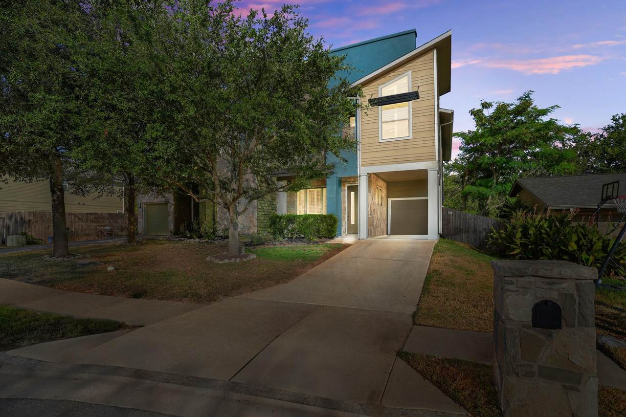6712 Blarwood Dr - Photo 1