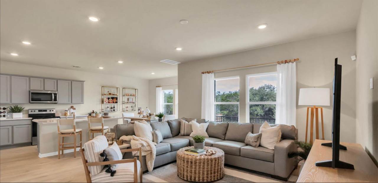 257 Frogmore Loop - Photo 1