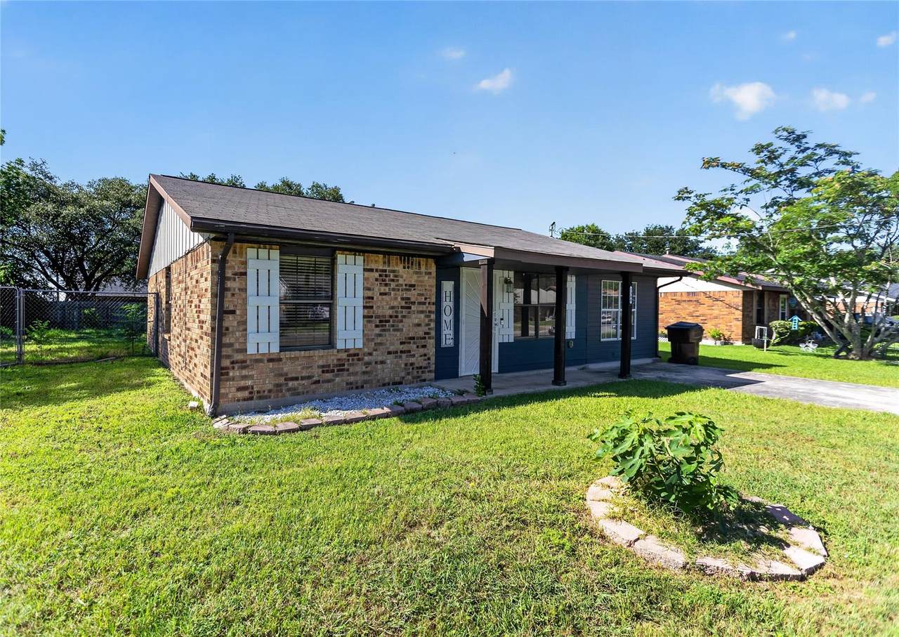 1308 Pendergrass St - Photo 1