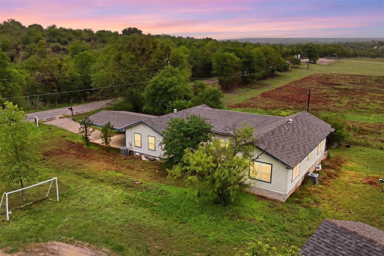 440 Lonie Ln - Photo 1