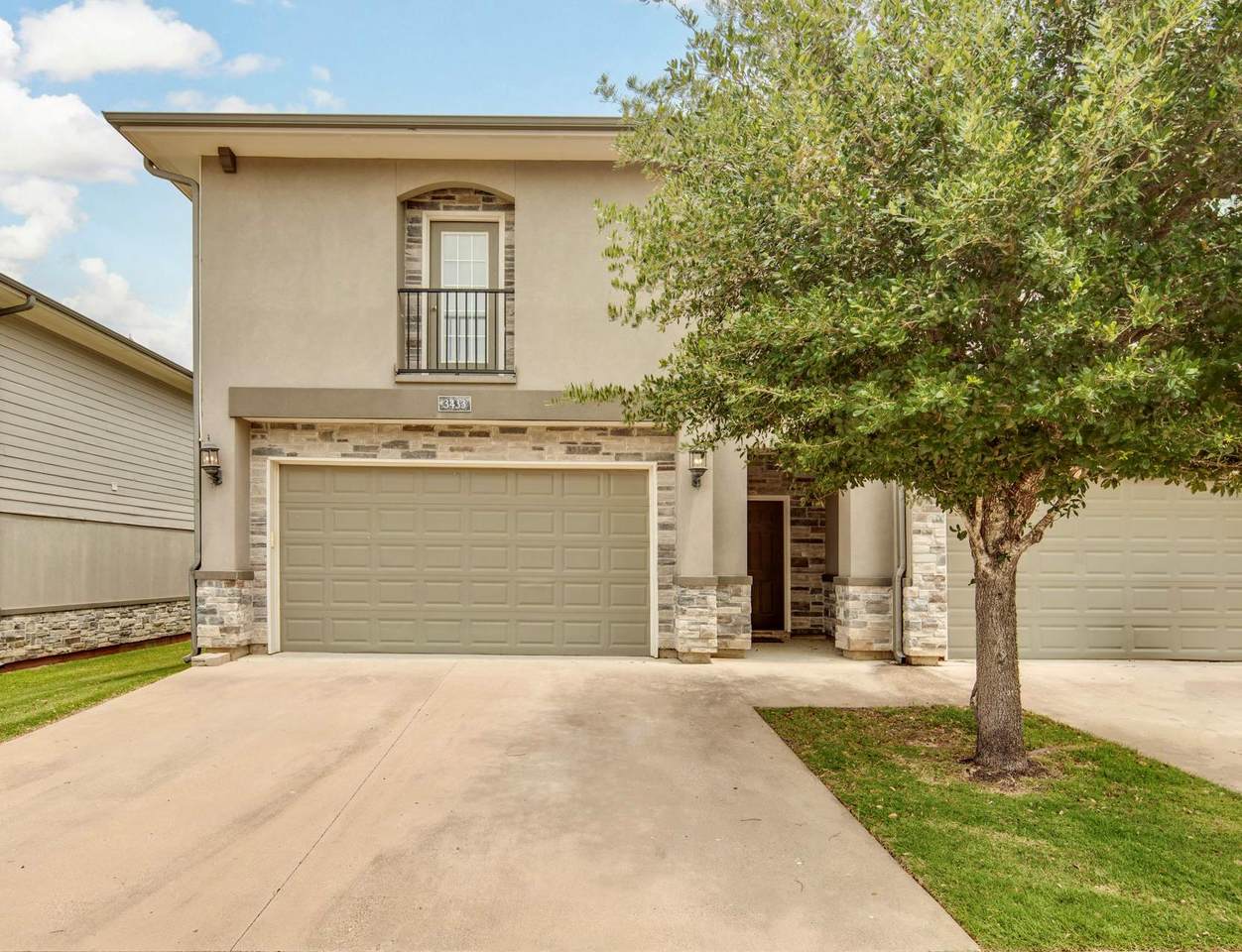 3433 Summerway Dr - Photo 1