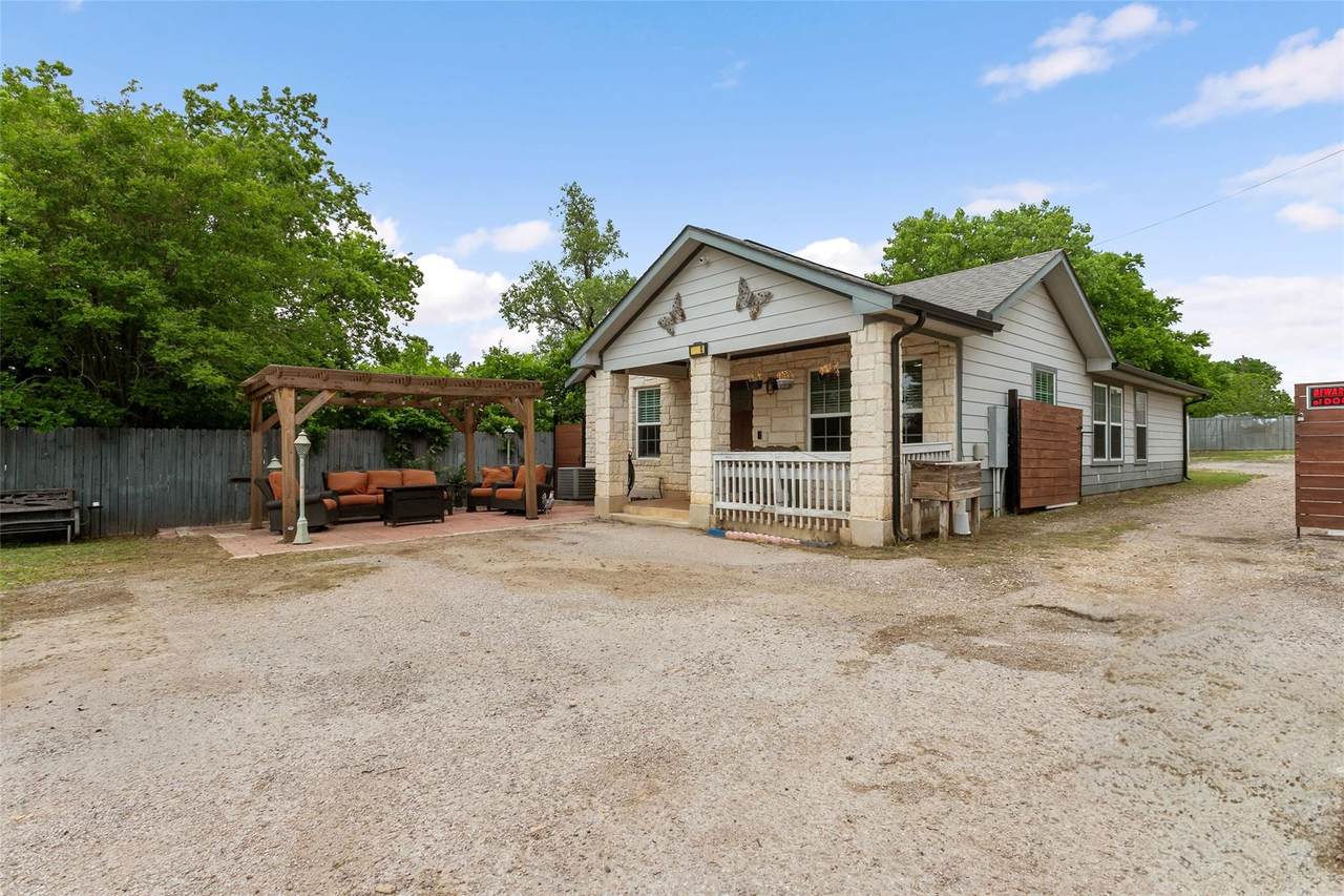 2600 Gardenia Dr - Photo 1