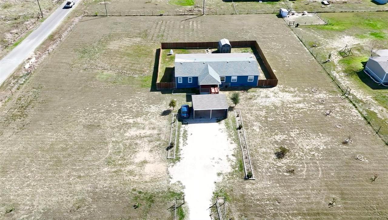 2709 County Road 463 - Photo 1