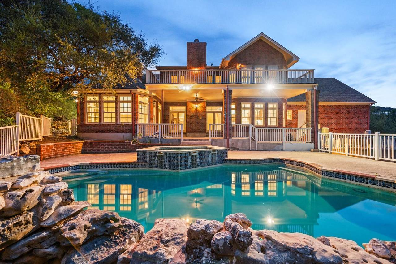 901 Westlake Dr - Photo 1