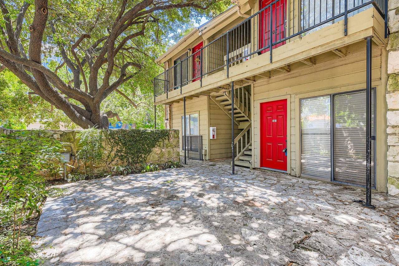 708 Graham Pl - Photo 1