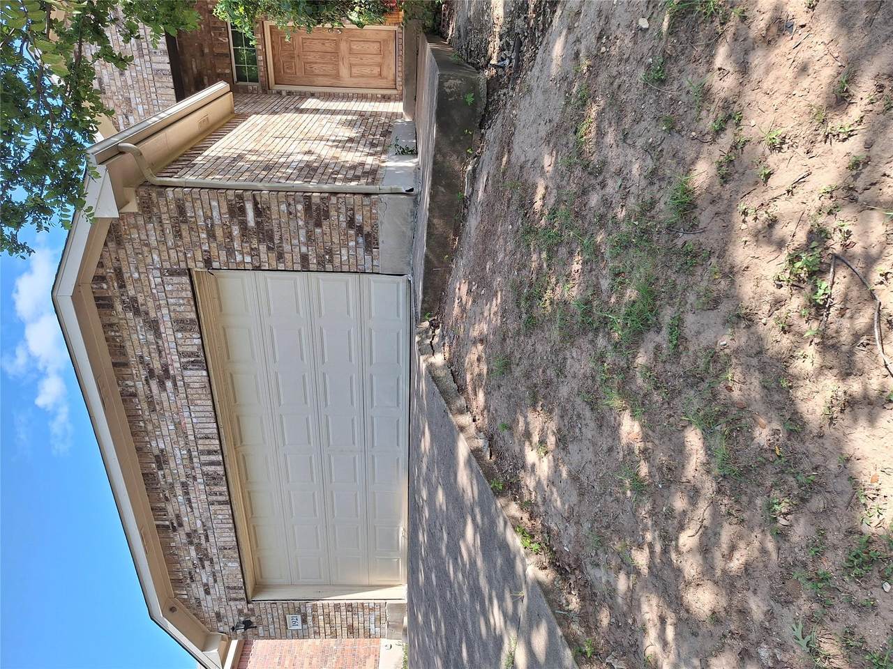 1921 Rachel Ln - Photo 1