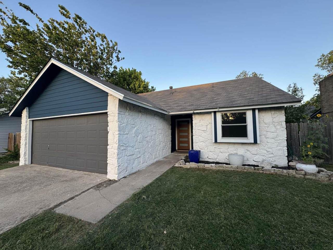 6609 Capriola Dr - Photo 1