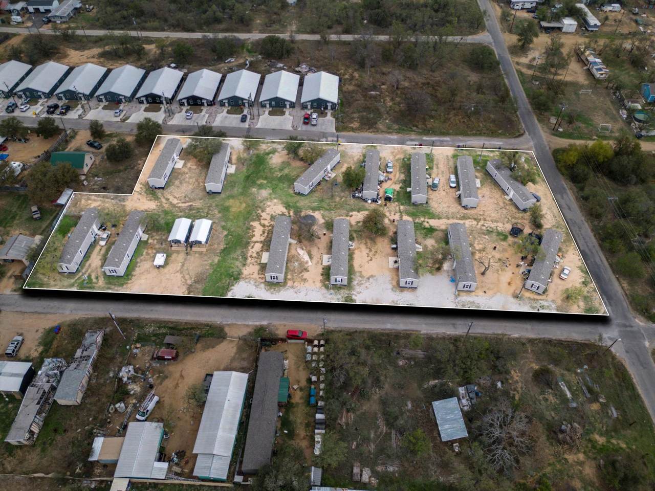 900 Odessa St - Photo 1