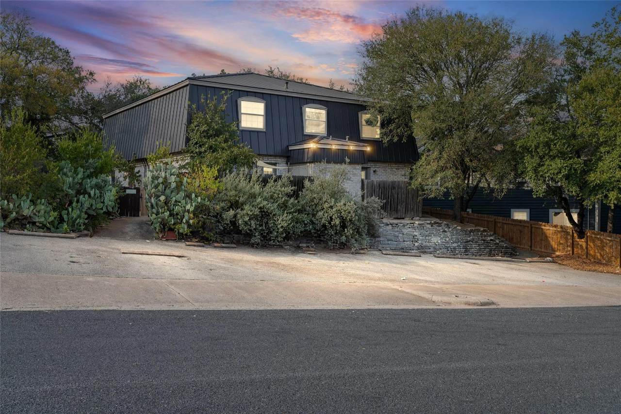 2800 Westhill Dr - Photo 1