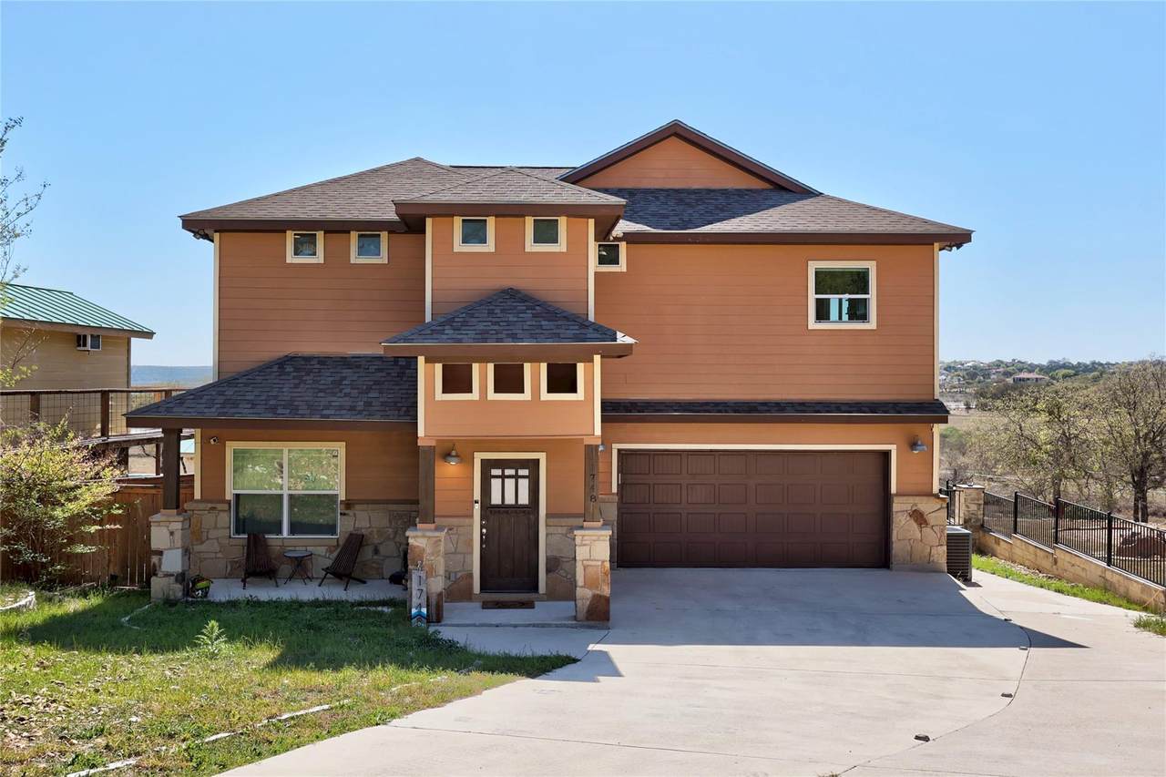 1748 Lakeshore Dr - Photo 1
