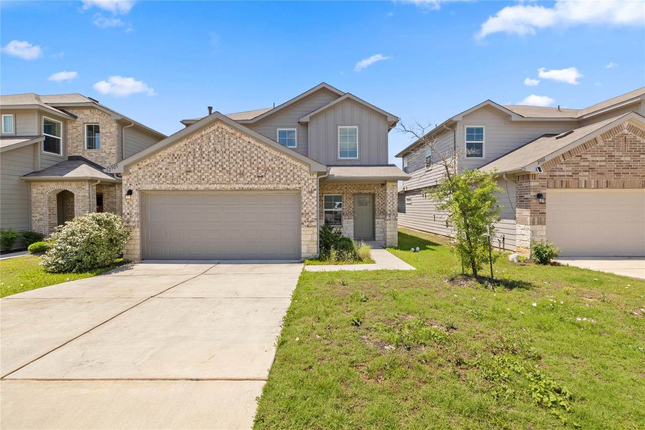 2905 Maryanne Ln - Photo 1