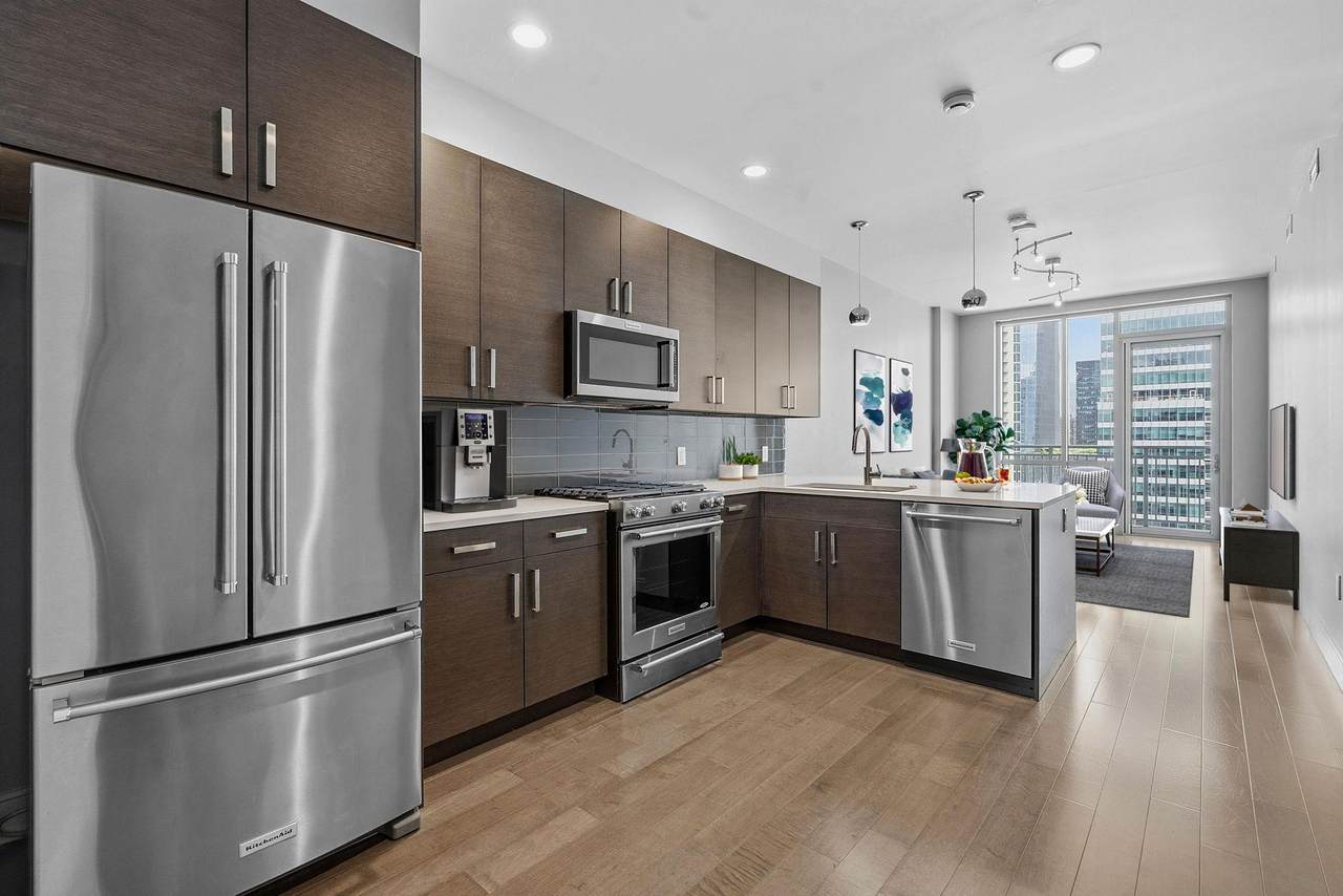 222 West Ave - Photo 1