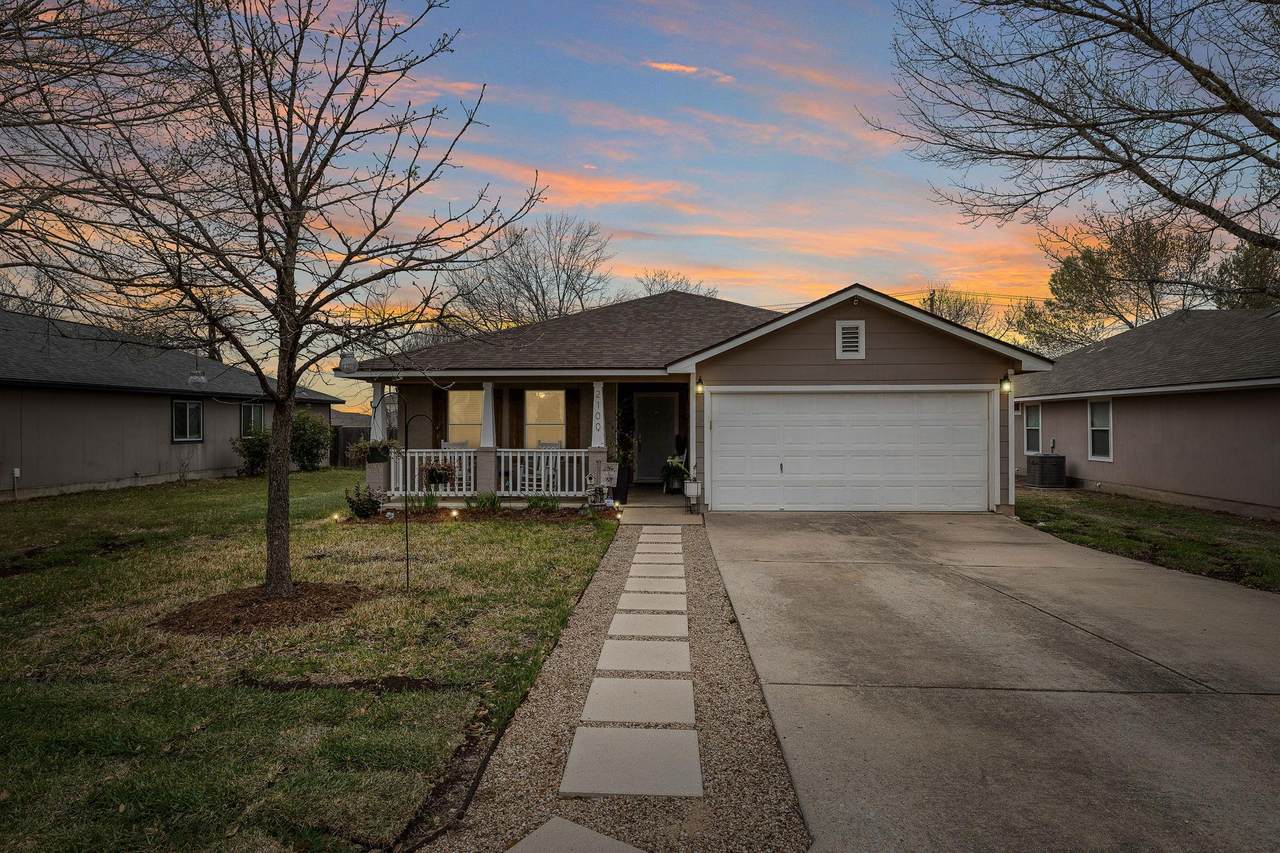 2100 Oaklawn Dr - Photo 1