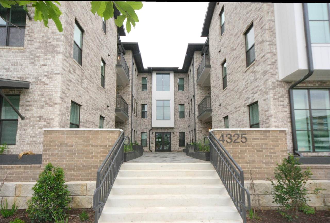 4325 Jackson Ave - Photo 1