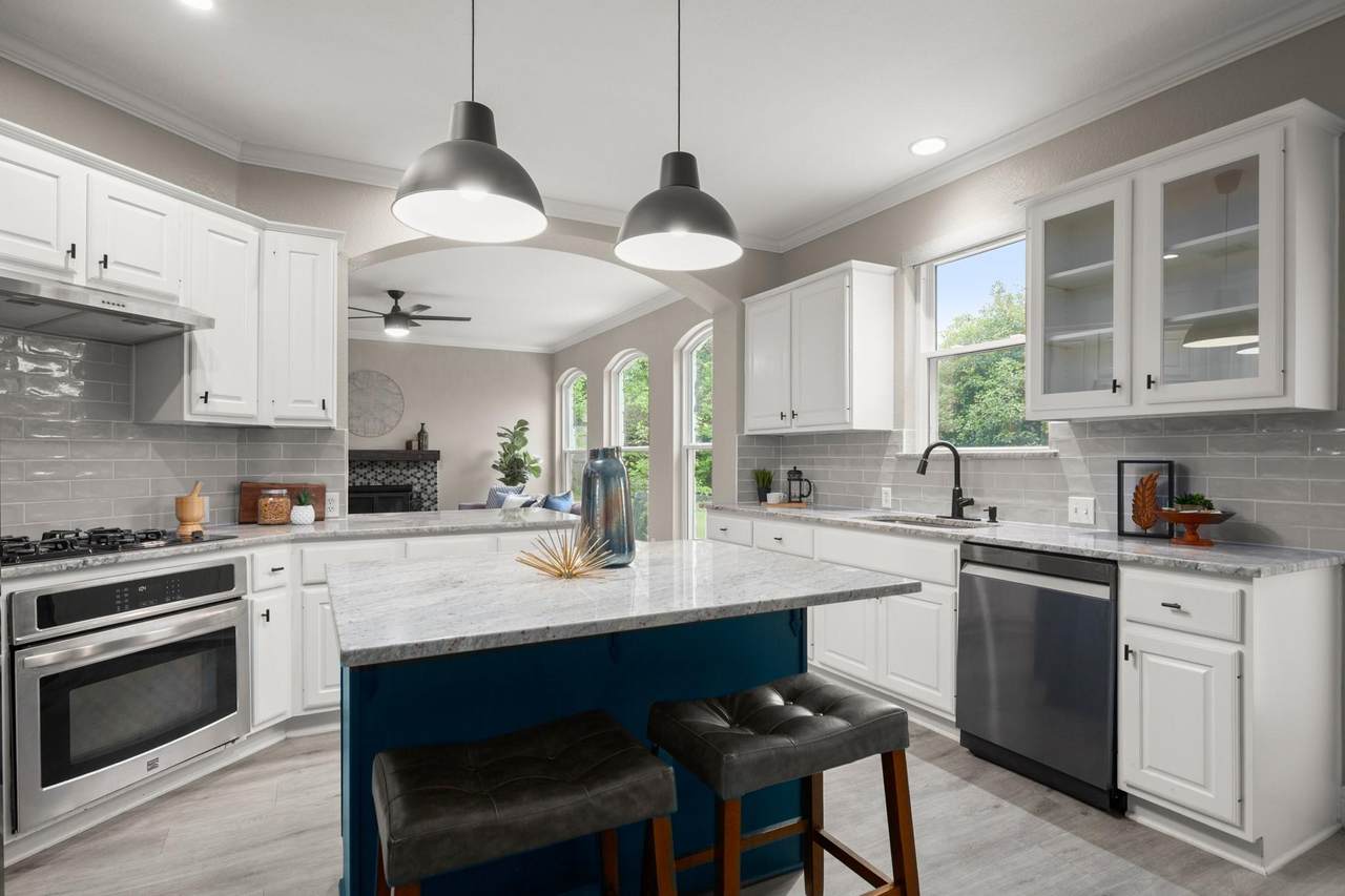 2030 Kimbrook Dr - Photo 1